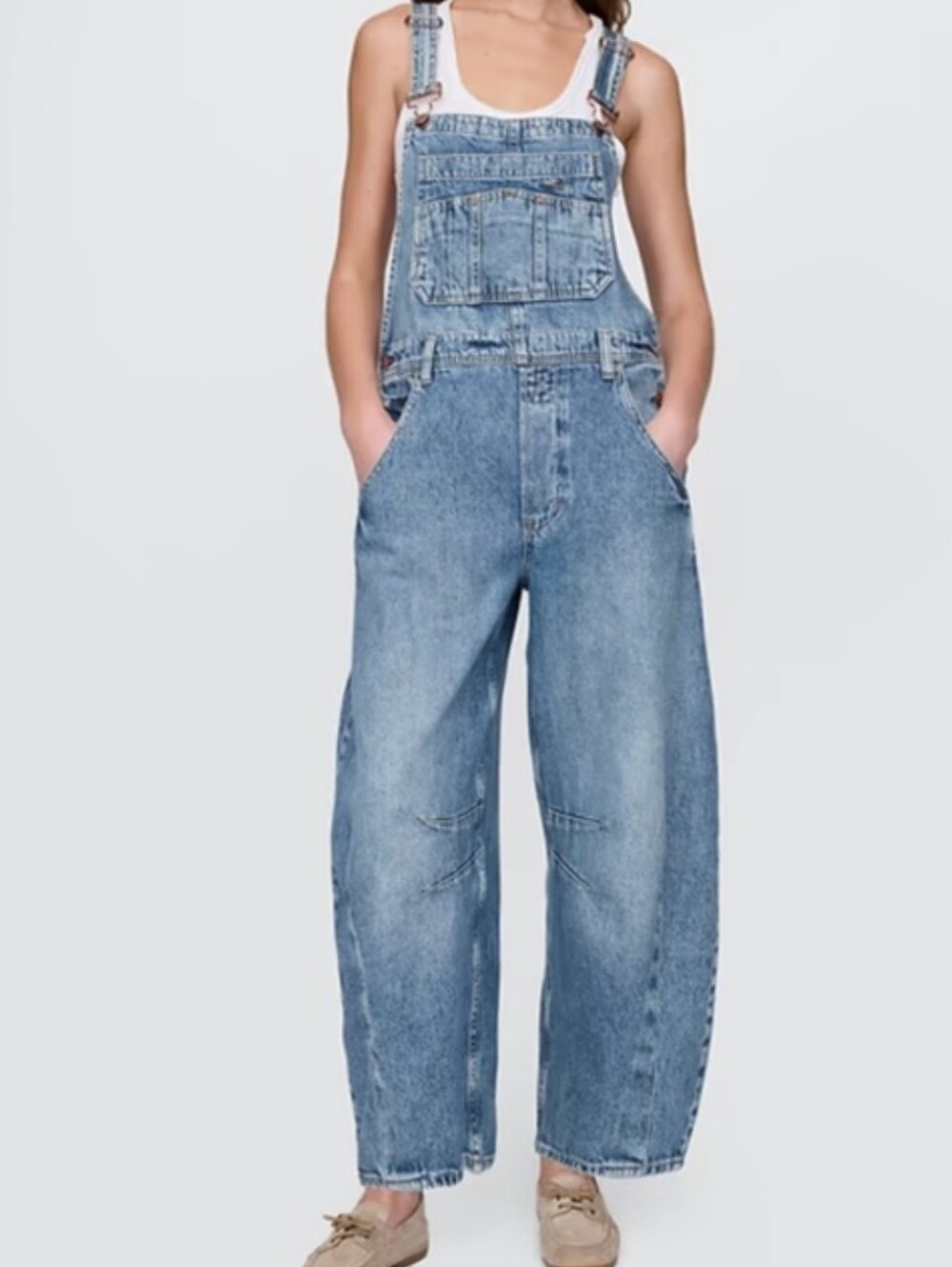 GAP Ultra Soft Denim Horseshoe Medium Indigo Barrel Leg Overalls Bib Jumpsuit L